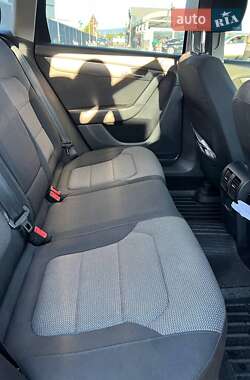 Универсал Volkswagen Passat 2011 в 