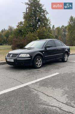 Седан Volkswagen Passat 2002 в Києві
