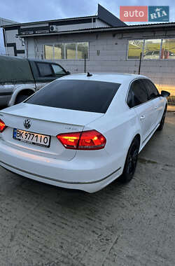 Седан Volkswagen Passat 2011 в 