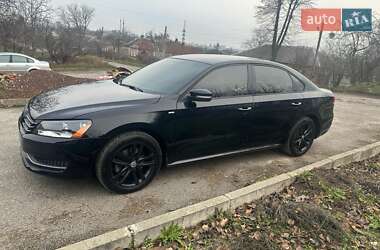Седан Volkswagen Passat 2015 в Харкові