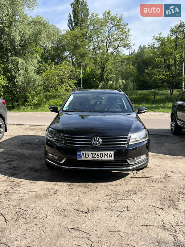 Volkswagen Passat 2011 Volkswagen Passat 2011