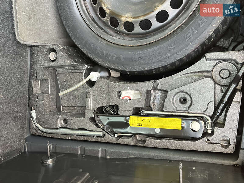 Универсал Volkswagen Passat 2011 в Казатине