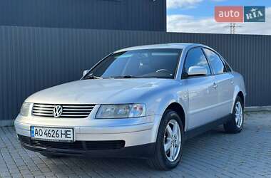 Седан Volkswagen Passat 2000 в Ужгороде