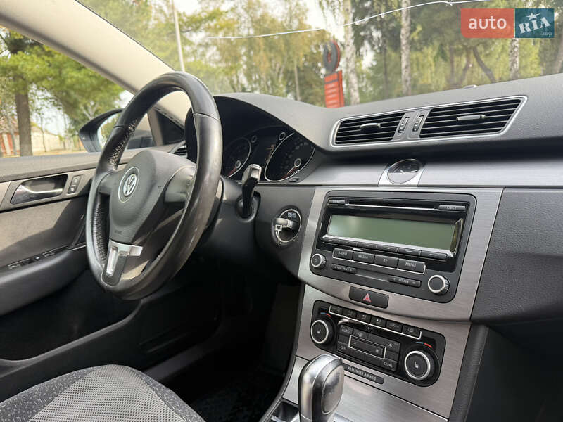 Универсал Volkswagen Passat 2011 в Лубнах