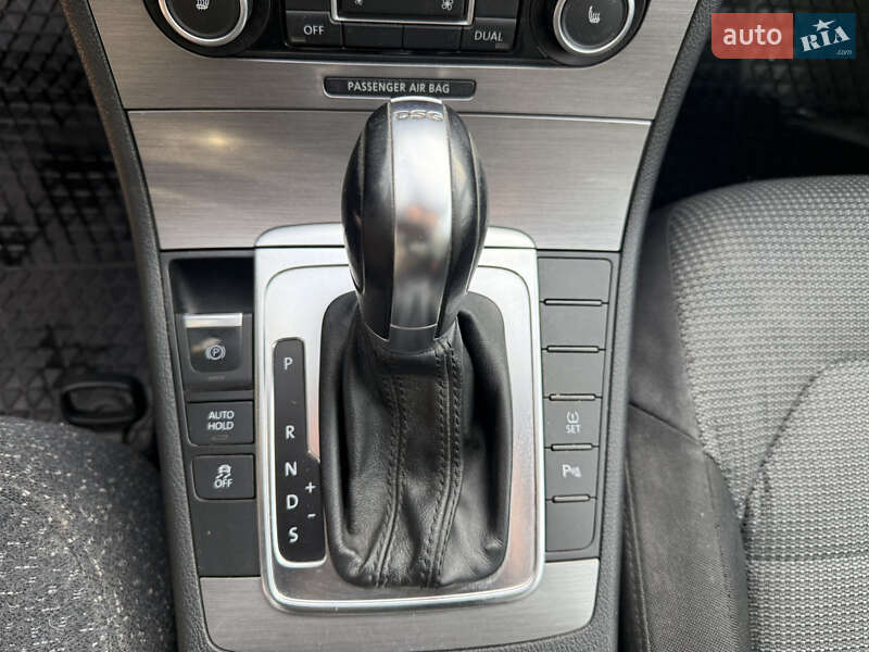 Универсал Volkswagen Passat 2011 в Лубнах