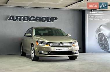 Седан Volkswagen Passat 2014 в Одессе