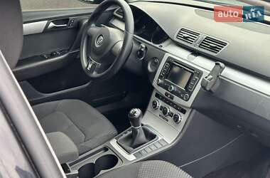 Универсал Volkswagen Passat 2013 в 