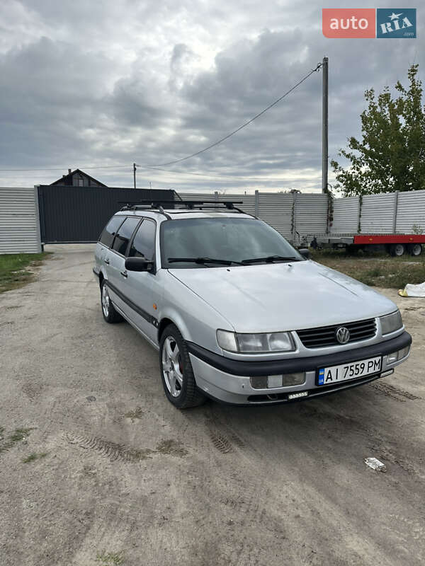 Универсал Volkswagen Passat 1996 в Вышгороде