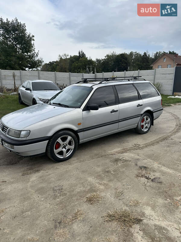Универсал Volkswagen Passat 1996 в Вышгороде