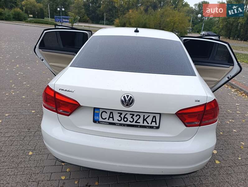 Седан Volkswagen Passat 2013 в Каневе