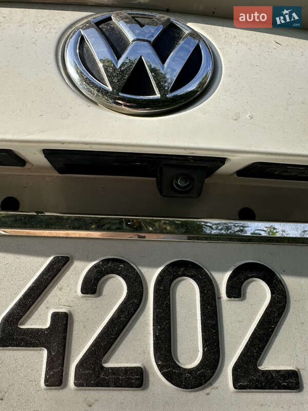 Седан Volkswagen Passat 2013 в Киеве