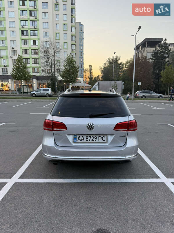 Универсал Volkswagen Passat 2011 в Киеве