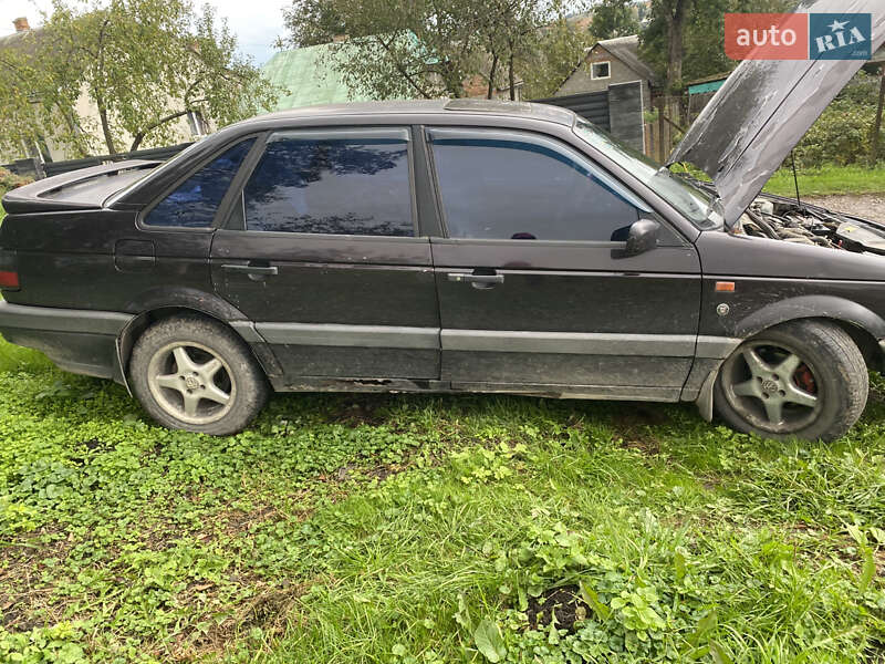 Седан Volkswagen Passat 1992 в Городке фото 7 Седан Volkswagen Passat 1992 в Городке