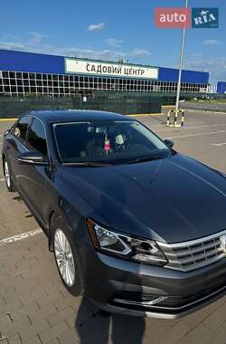 Седан Volkswagen Passat 2016 в 