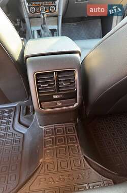 Седан Volkswagen Passat 2016 в 