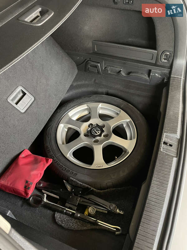 Универсал Volkswagen Passat 2015 в Первомайске