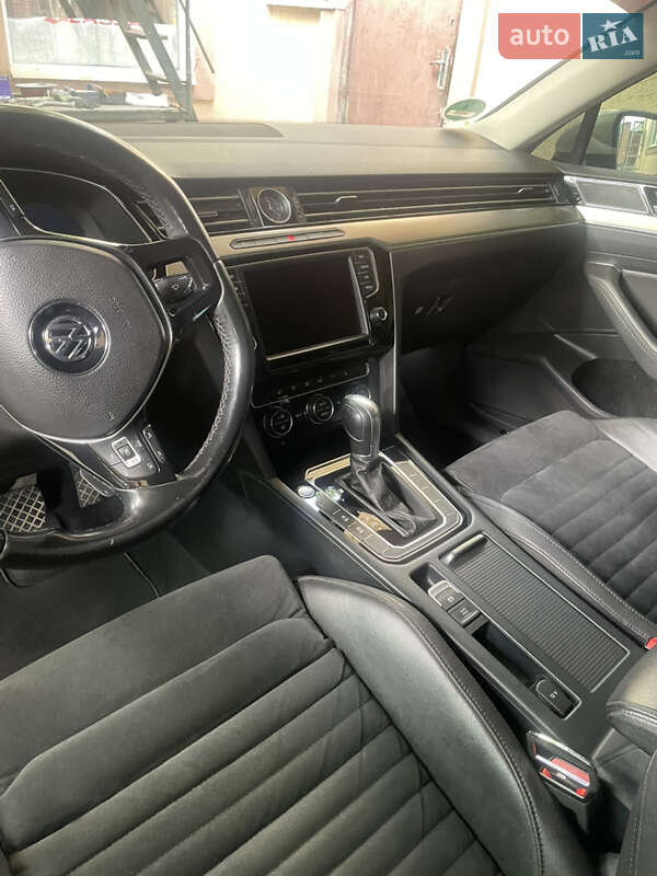 Универсал Volkswagen Passat 2015 в Первомайске