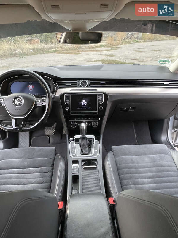 Универсал Volkswagen Passat 2015 в Первомайске