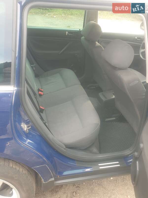 Универсал Volkswagen Passat 2004 в Борисполе