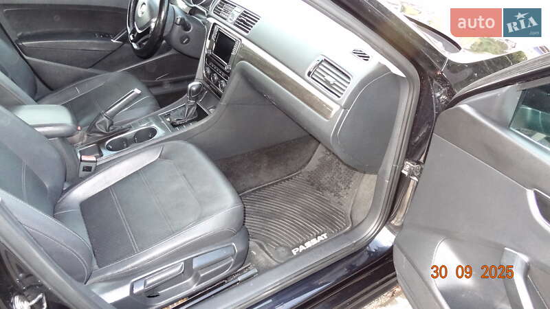 Седан Volkswagen Passat 2016 в Києві фото 20 Седан Volkswagen Passat 2016 в Києві