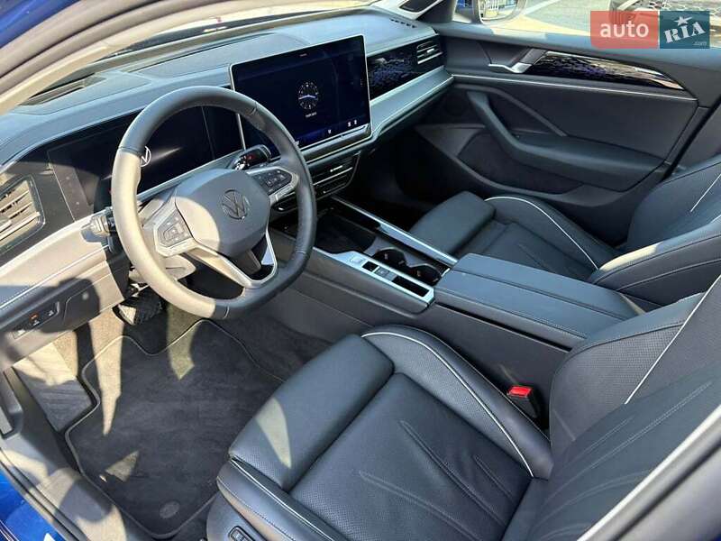 Універсал Volkswagen Passat 2024 в Івано-Франківську