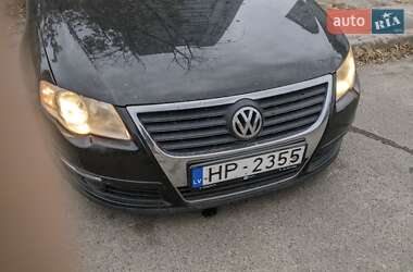 Універсал Volkswagen Passat 2006 в Києві