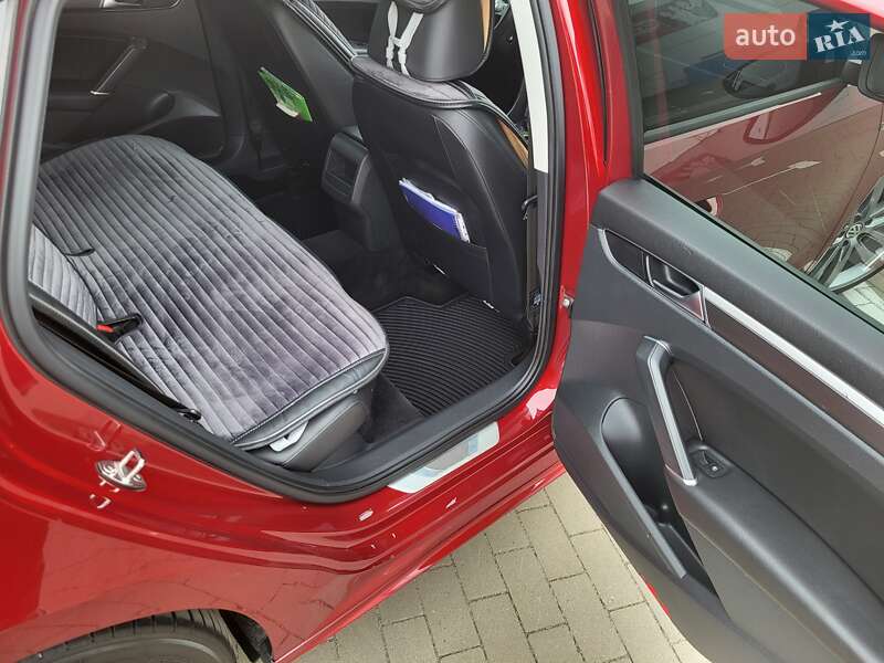 Седан Volkswagen Passat 2018 в Одессе