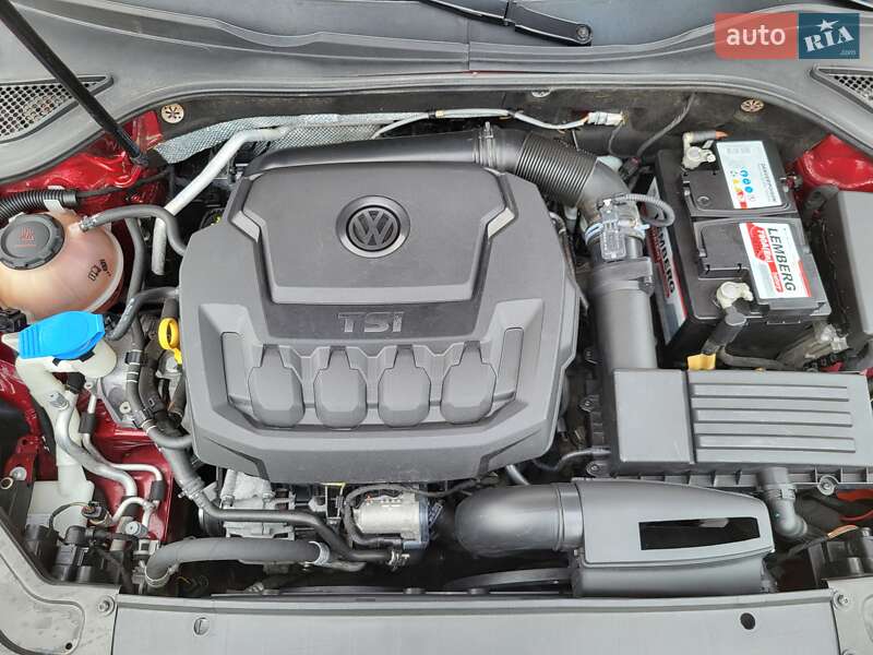 Седан Volkswagen Passat 2018 в Одессе