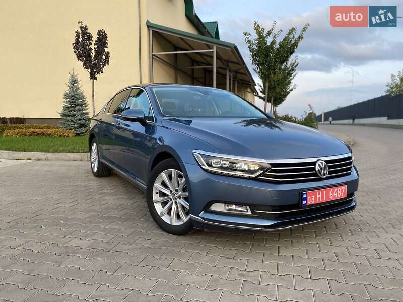 Седан Volkswagen Passat 2015 в Луцке