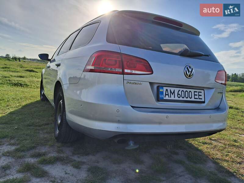 Універсал Volkswagen Passat 2011 в Києві фото 22 Універсал Volkswagen Passat 2011 в Києві