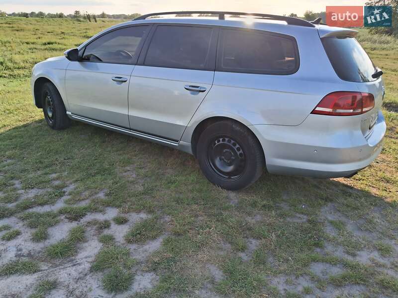 Універсал Volkswagen Passat 2011 в Києві фото 70 Універсал Volkswagen Passat 2011 в Києві