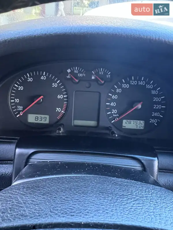 Volkswagen Passat 1999 VIN WVWZZZ3BZYE195069 фото оголошення 4 з 47