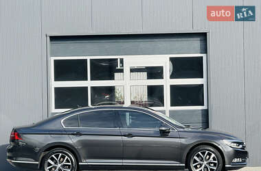 Седан Volkswagen Passat 2019 в Мукачево