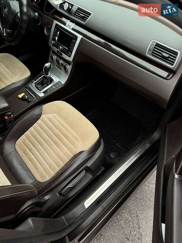 Универсал Volkswagen Passat 2012 в Виннице