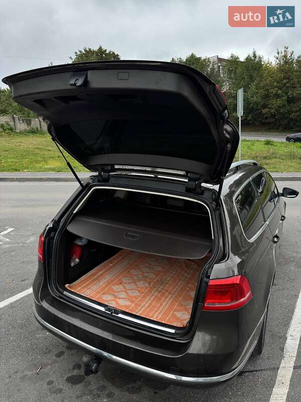 Универсал Volkswagen Passat 2012 в Виннице