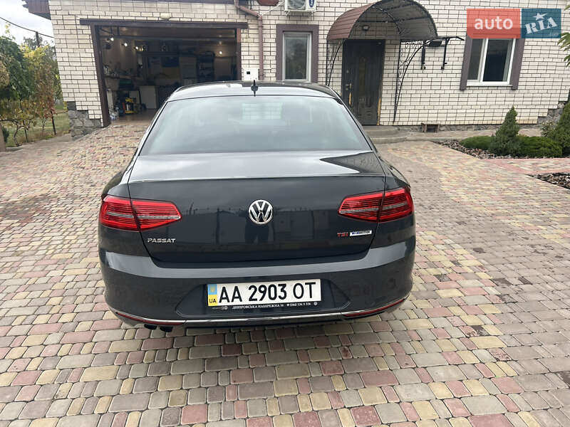 Седан Volkswagen Passat 2015 в Хороле фото 5 Седан Volkswagen Passat 2015 в Хороле