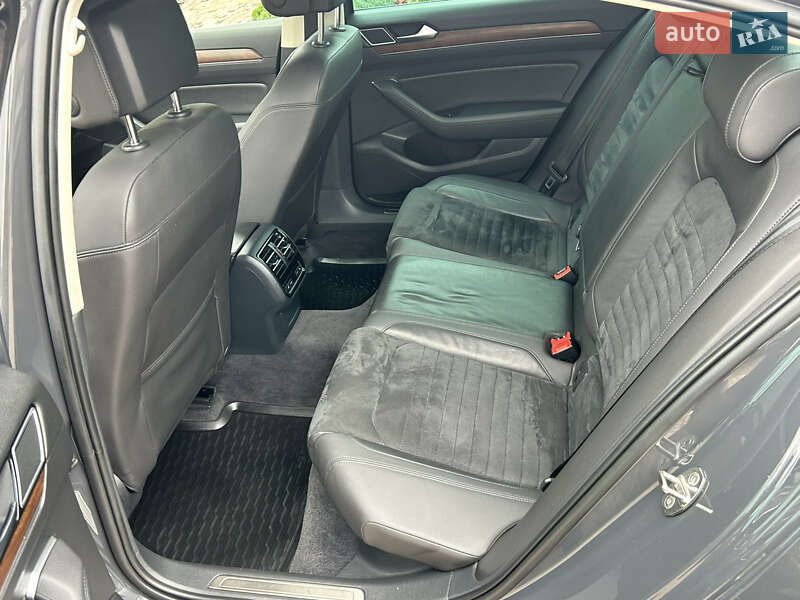 Седан Volkswagen Passat 2015 в Хороле фото 11 Седан Volkswagen Passat 2015 в Хороле