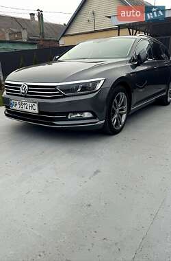 Универсал Volkswagen Passat 2017 в Запорожье