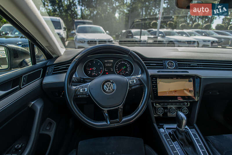 Универсал Volkswagen Passat 2018 в Львове фото 13 Универсал Volkswagen Passat 2018 в Львове