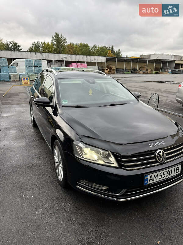 Универсал Volkswagen Passat 2013 в Житомире фото 2 Универсал Volkswagen Passat 2013 в Житомире