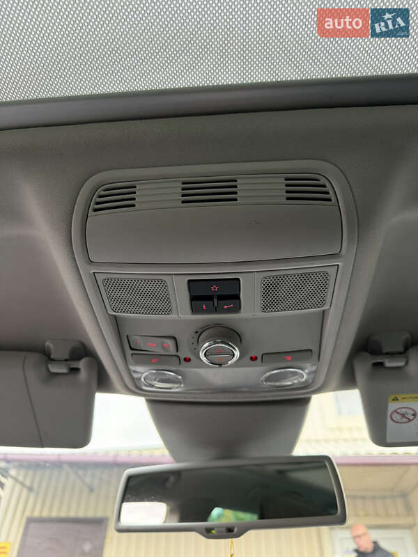 Универсал Volkswagen Passat 2013 в Житомире фото 6 Универсал Volkswagen Passat 2013 в Житомире