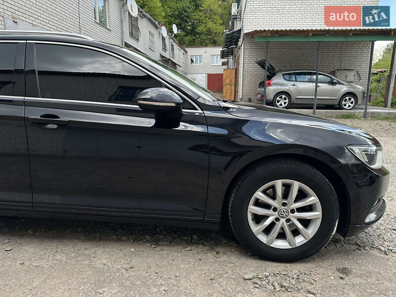 Универсал Volkswagen Passat 2016 в Житомире фото 18 Универсал Volkswagen Passat 2016 в Житомире