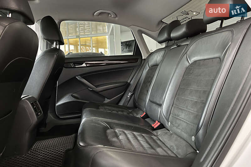 Седан Volkswagen Passat 2015 в Шептицькому фото 12 Седан Volkswagen Passat 2015 в Шептицькому