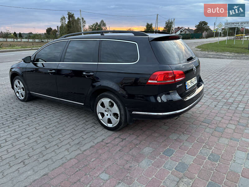 Универсал Volkswagen Passat 2010 в Яворове