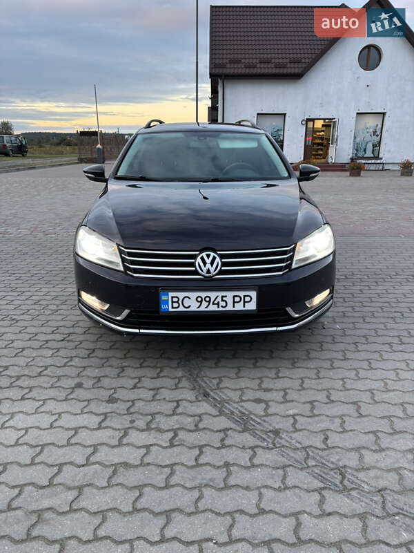 Универсал Volkswagen Passat 2010 в Яворове