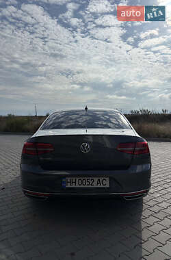 Седан Volkswagen Passat 2016 в 