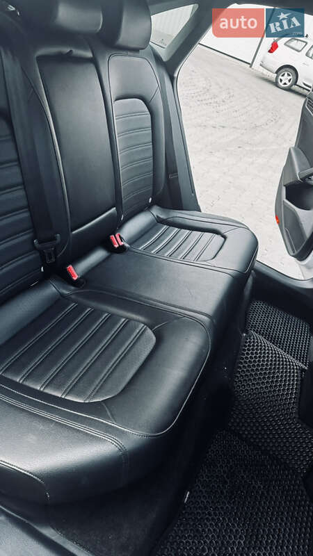 Седан Volkswagen Passat 2011 в Сумах