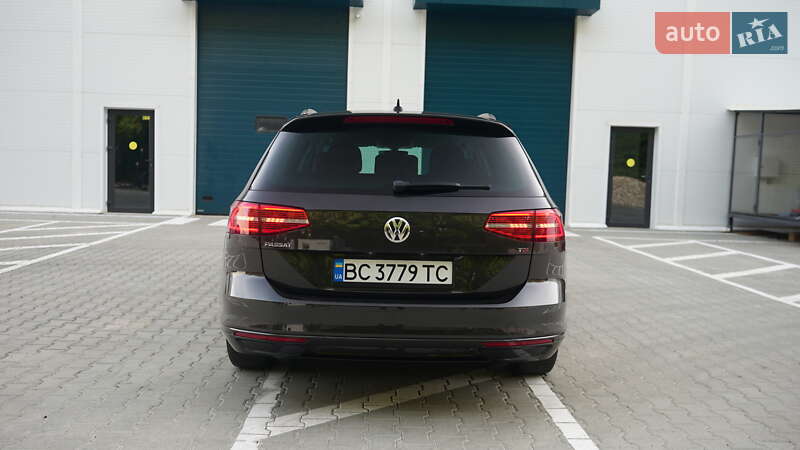 Универсал Volkswagen Passat 2017 в Львове