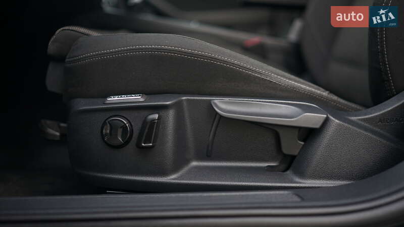 Универсал Volkswagen Passat 2017 в Львове