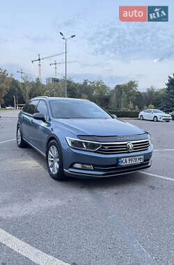 Универсал Volkswagen Passat 2015 в Одессе